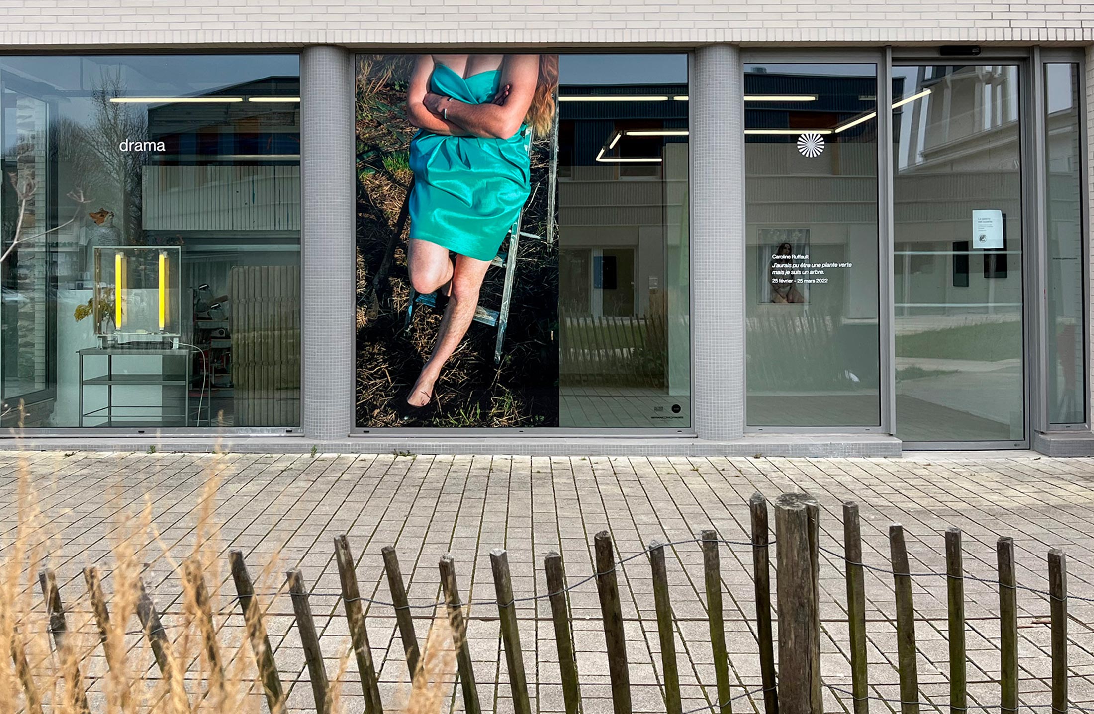 Drama, Galerie d’art